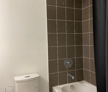 For Lease - 11611 Yonge Street Unit# 218, Richmond Hill, Ontario - Photo 4