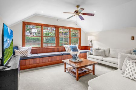 A Grand family estate with pool & tennis court in Beecroft's Premier Enclave - 6 Months Lease - Photo 2