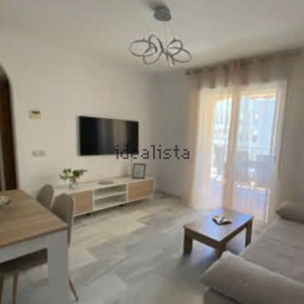 Alquiler de piso en Avenida de la Torre - Photo 1