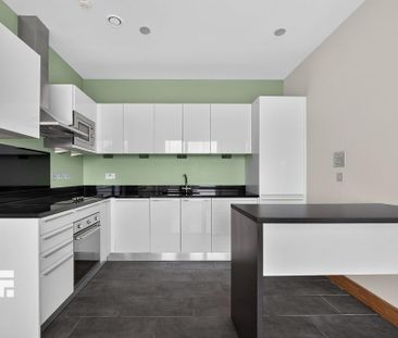 3 bedroom flat to rent - Photo 5
