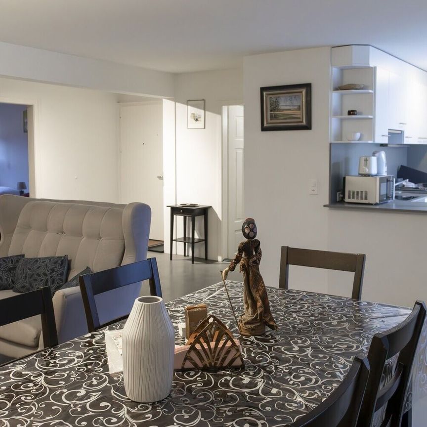 Modern furnished 3.5-room apartment in Zürich Altstetten (near Zürich-Binz) - Photo 1