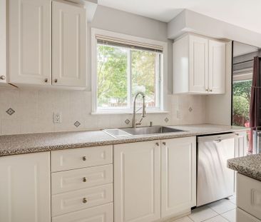 For Lease - 62 Wittingham Drive, Barrhaven, Ontario - Photo 6
