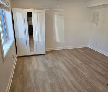 For Lease - 49 Gotham Court Unit# 2, Toronto, Ontario - Photo 1