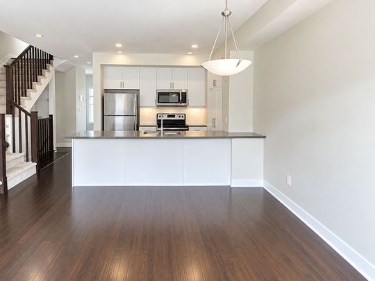 For Lease - 119 Bristol Crescent, North Grenville, Ontario - Photo 1