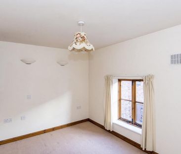 2 bedroom end of terrace house to rent - Photo 6