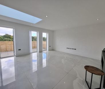5 bedroom house to rent - Photo 1