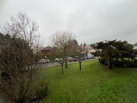 Location Appartement 4 pièces 74m² L HAY LES ROSES 94240 - Photo 4