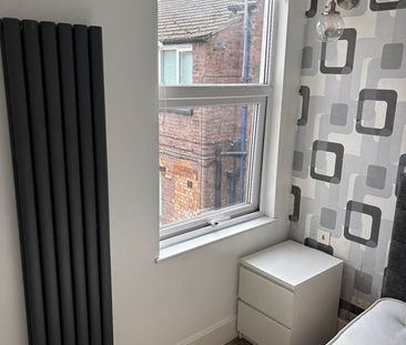 Room in a Shared Flat, Reginald Street, LU2 - Photo 4
