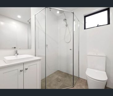 Low-Maintenance Luxury in a Sought-After Locale - Photo 3