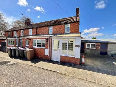 2 bedroom End Terraced House to let - Photo 4