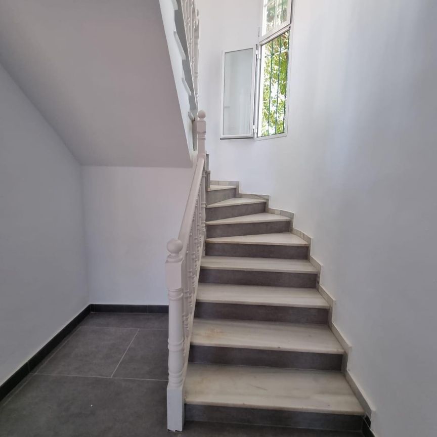 Chalet en alquiler en Rio Verde, Marbella - Photo 1