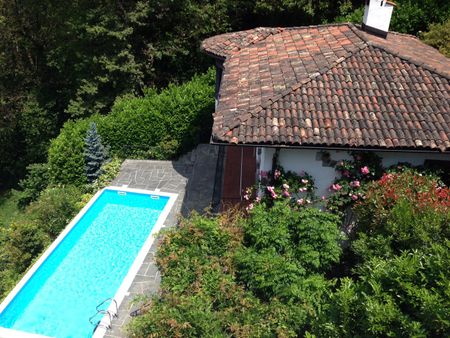 MONTAGNOLA, VILLA CON VISTA LAGO E PISCINA IN AFFITTO - Photo 4