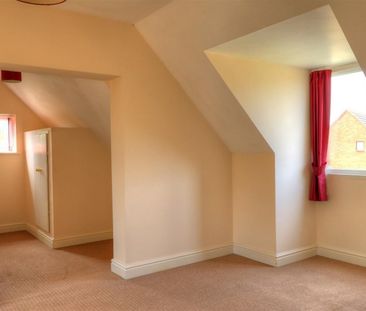 3 BED Detached house - Photo 3