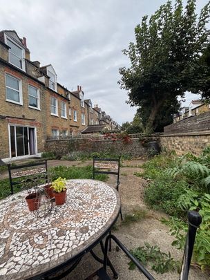 1 Bed Flat, Foulser Road, SW17 - Photo 1