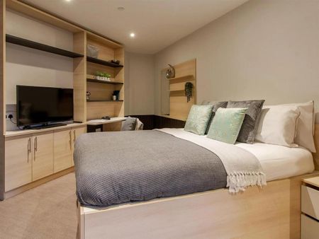 1 bedroom in a flat share to rent - Photo 5