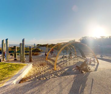 Spacious 3-Bedroom Family Home in Prime Anna Bay Location - Photo 2