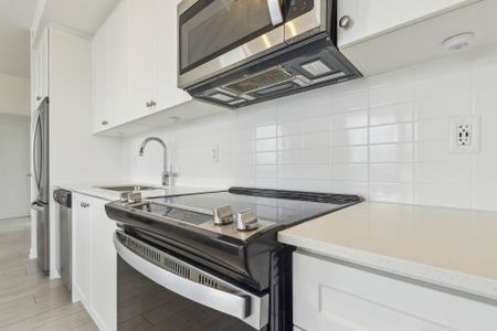 For Lease - 55 Duke Street Unit# 1709, Kitchener, Ontario - Photo 4