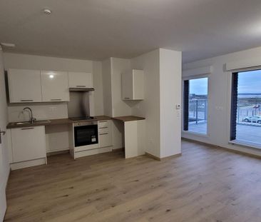 T2 DANS LA RESIDENCE NEUVE "COULEUR NATURE" A PROXIMITE DU CHU ET D... - Photo 3