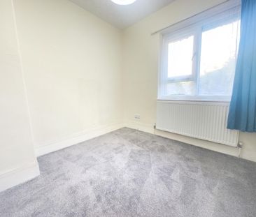 3 Bed Terraced House, Donovan Road, S5 - Photo 4