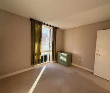 2 Bed Flat, Merlin Court, SE3 - Photo 4