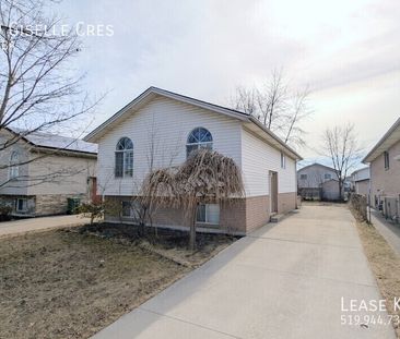 Refreshed 3 Bed 1 Bath in Quiet Residential Area - Photo 3