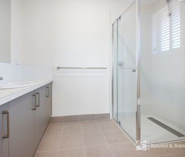 12/92 Strauss Street, 2641, Springdale Heights Nsw - Photo 3
