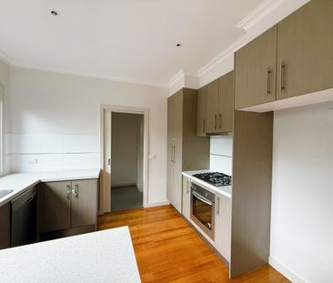 Family Home! - Photo 2