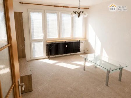 Pronájem bytu 3+KK s balkonem a zasklenou lodžií - Photo 4