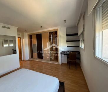 Piso en alquiler en Carrer Vicente Sos Baynat - Foto 4