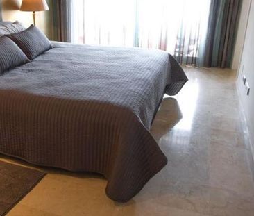 2 bedroom luxury Flat for rent in Estepona, Spain - Photo 5