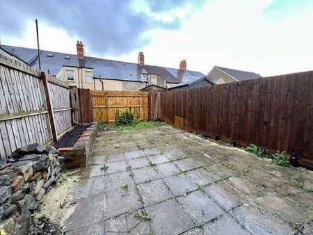 Cornwall Street, Grangetown, Cardiff - Photo 3