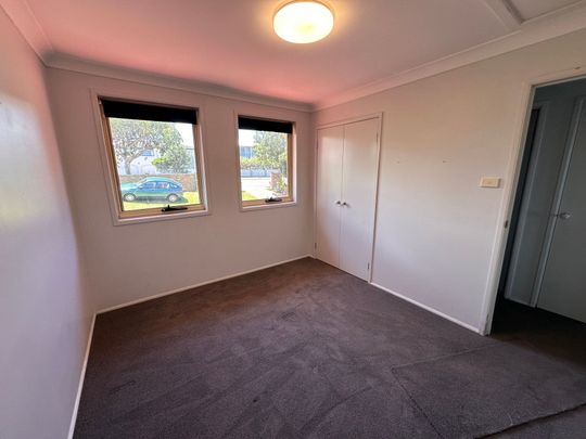 Well Presented Townhouse with Water Views!! - Photo 1