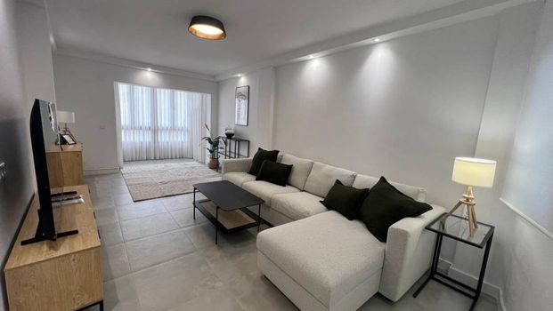 Modern apartments for longer stays in Torrevieja - Photo 1