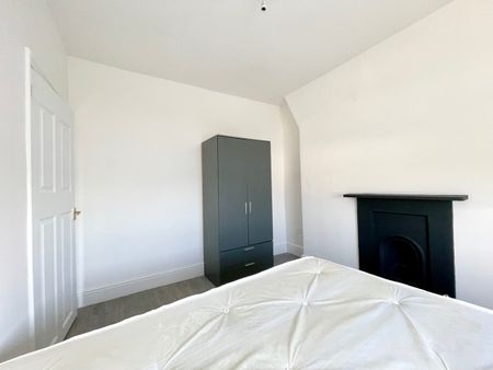 2 Bed Maisonette, Whitehorse Road, CR0 - Photo 5