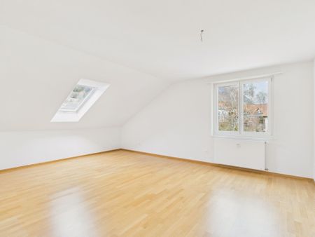 Attractive 2.5-room apartment in Oberdorf, canton SO - Photo 3