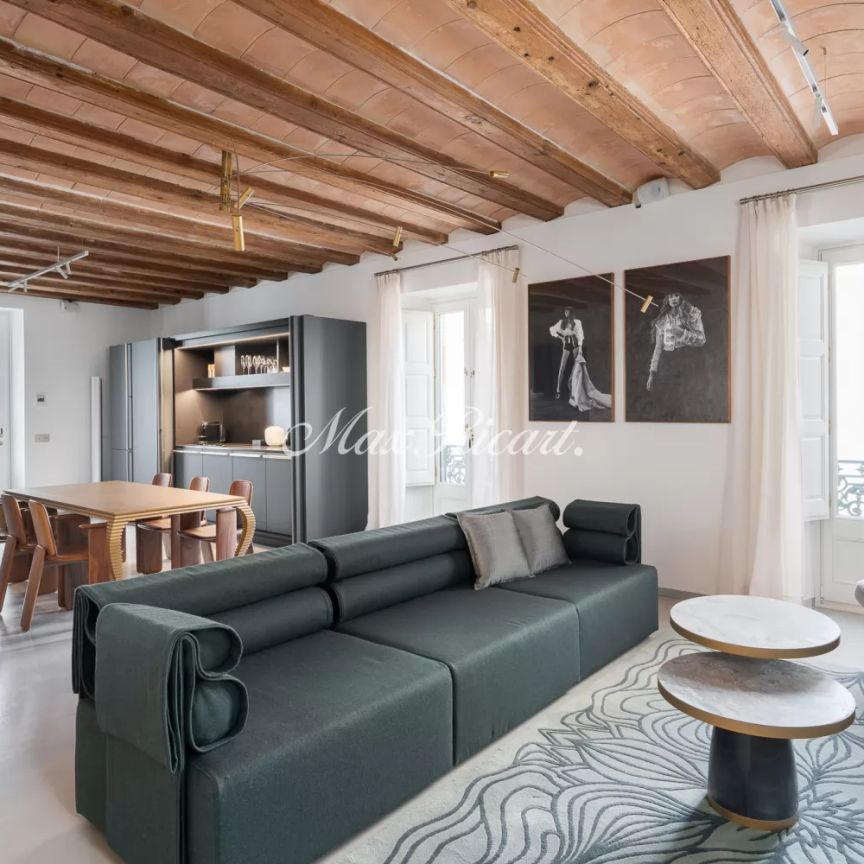 Lujosa vivienda a estrenar en el histórico Palau Moxó - Photo 1