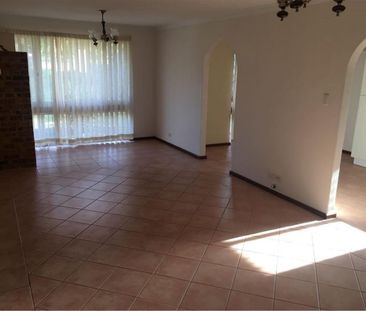 15 Brockmill Avenue, Beechboro WA 6063 - House For Rent - $630 | Do... - Photo 4