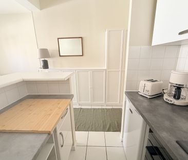 Location Appartement 1 pièce 37m² BORDEAUX 33000 - Photo 4