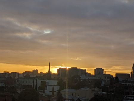 Dual Level Premium Penthouse with 180 Degree View of Melbourne City Skyline - Photo 3