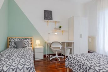 Via Urbino, Padova, Veneto 35142