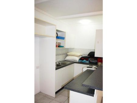 Live the Surfers Paradise Lifestyle Convenient Location - Photo 3
