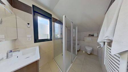 Location Maison 6 pièces 91m² - Photo 3