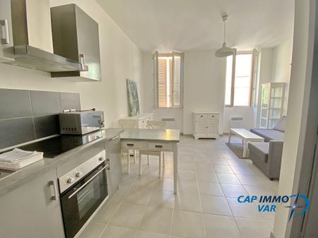 Location Appartement 1 pièce 24m² LE BEAUSSET 83330 - Photo 5