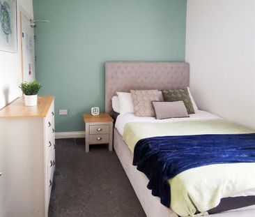 Room 6, Hungerford Road, Crewe, CW1 - Photo 1