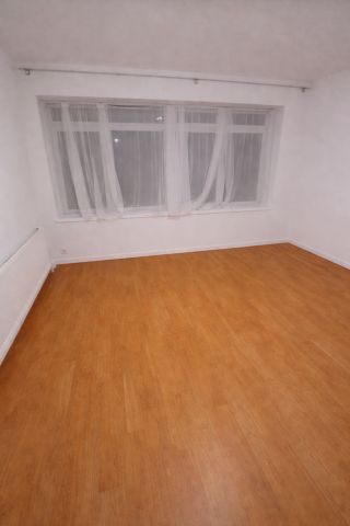 2 Bed Bungalow, Clarence Road, CR0 - Photo 5