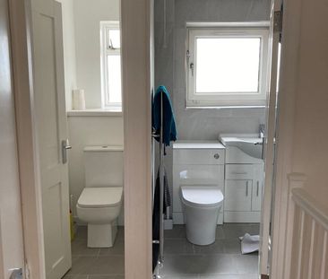 Room in a Shared Flat, Canning Town, E16 - Photo 4