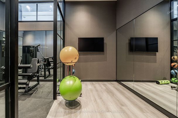 For Lease - 3005 PINE GLEN Road Unit# PH809, Oakville, Ontario - Photo 1