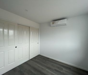 Modern Townhouse Living in a Convenient Deer Park Location - Photo 1