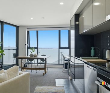 Light Filled Living on Level 12 - Photo 2
