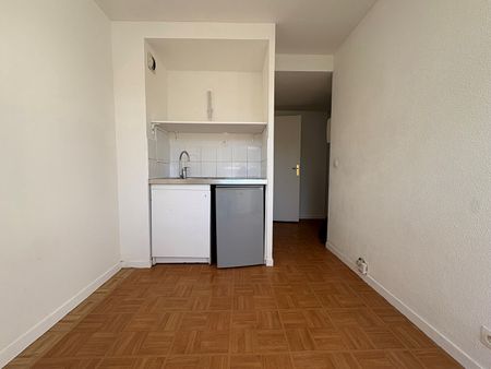 Appartement – Bourg La Reine – 1 pièce – 10m - Photo 2